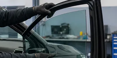 Seitenscheibe wechseln bei GT Autoglas in Hürth
